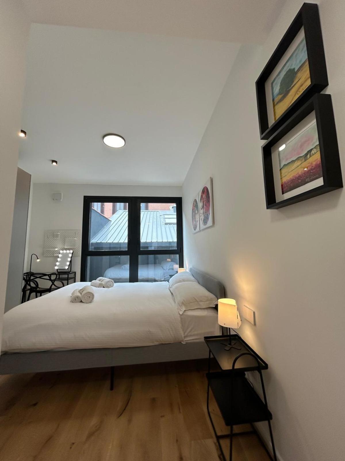 Kibilu Luxury Apt With Terrace, Isola District And Near Garibaldi Station ミラノ エクステリア 写真