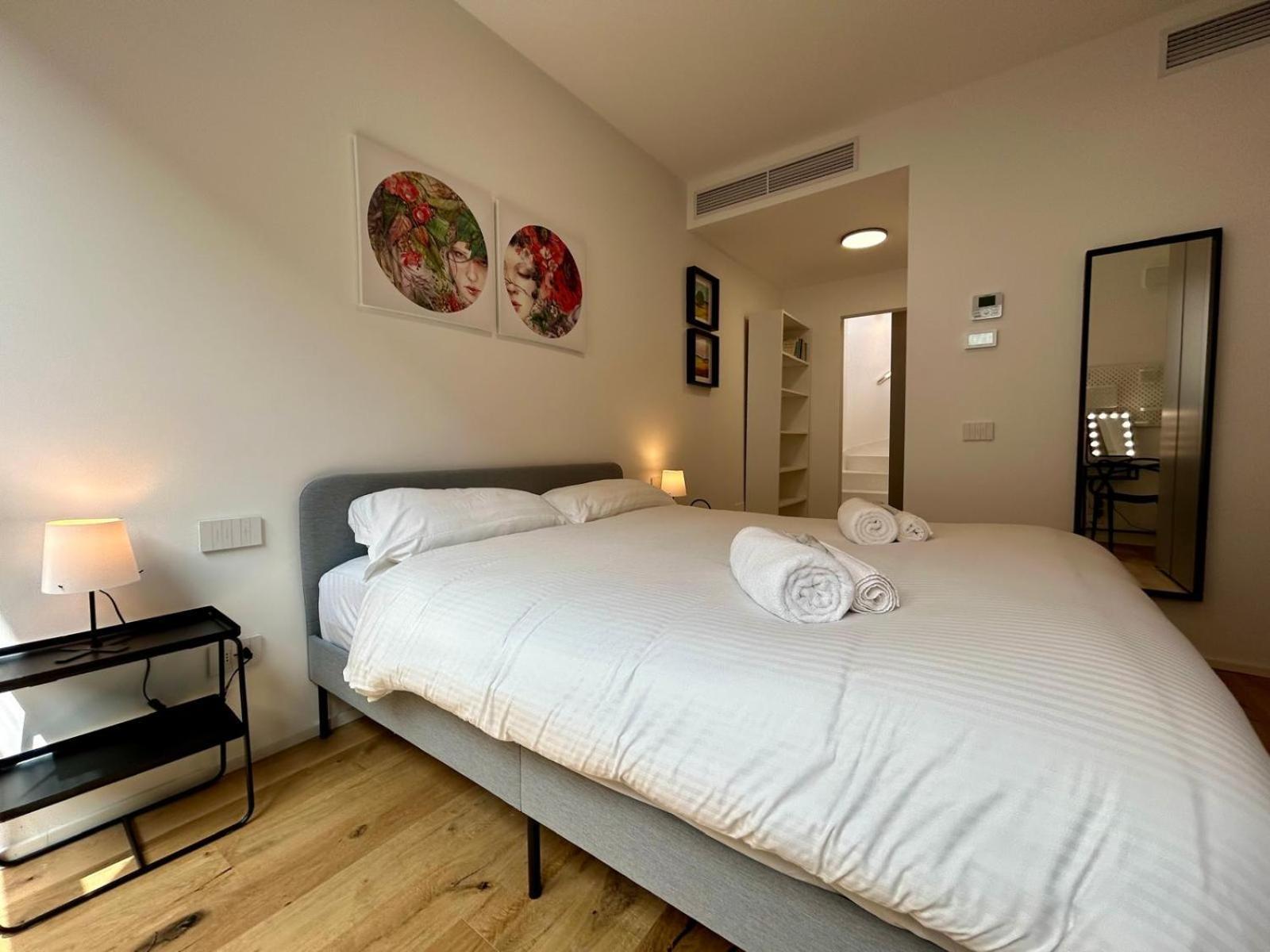 Kibilu Luxury Apt With Terrace, Isola District And Near Garibaldi Station ミラノ エクステリア 写真